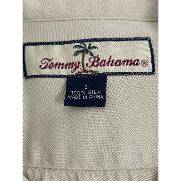 Tommy Bahama Vintage Silk Button Down Shirt “Casting Agent” Graphic Men’s Size S - Picture 2 of 8